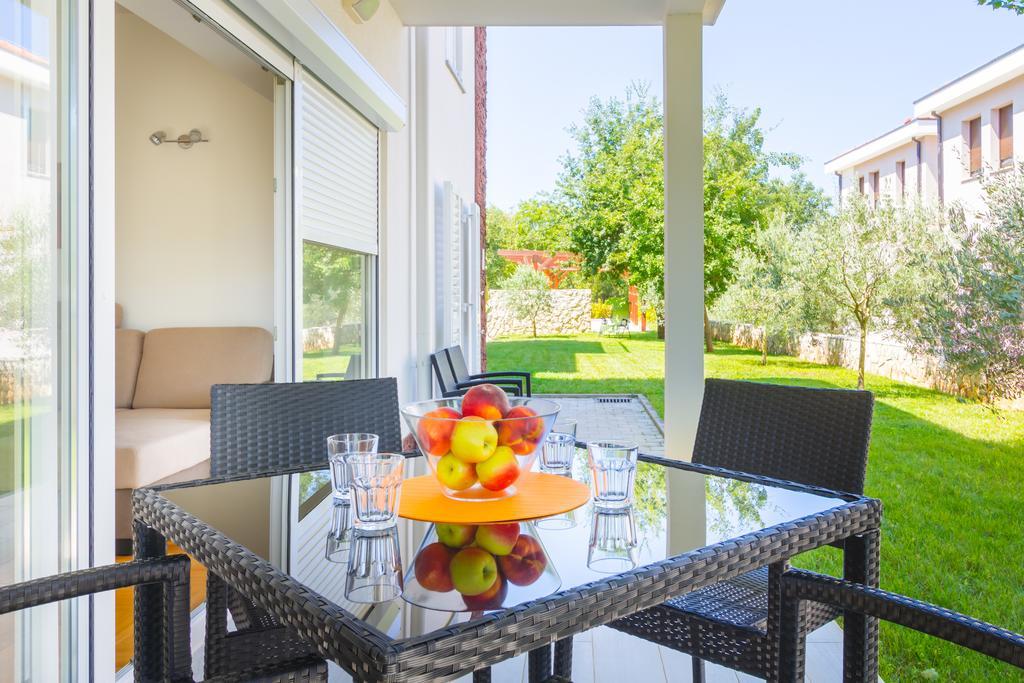 Villa Apartments Futura Вантачичи Экстерьер фото